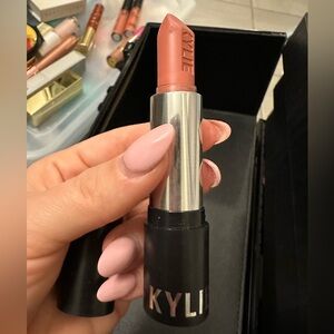 Kylie Cosmetics Soft Pink Lipstick